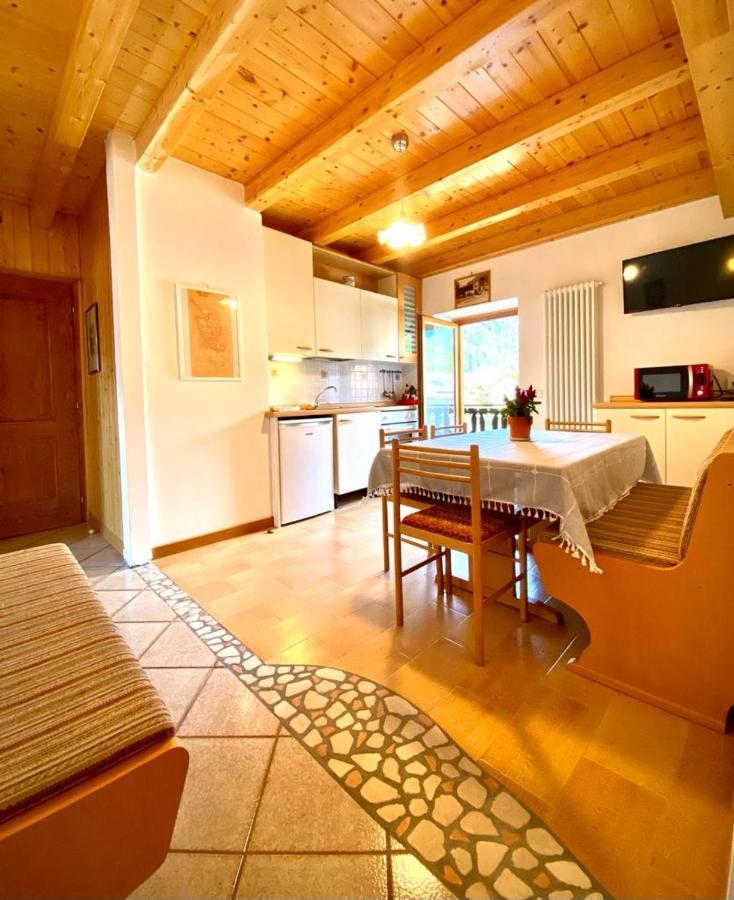 Casa Ortensia Pellizzano Eksteriør bilde